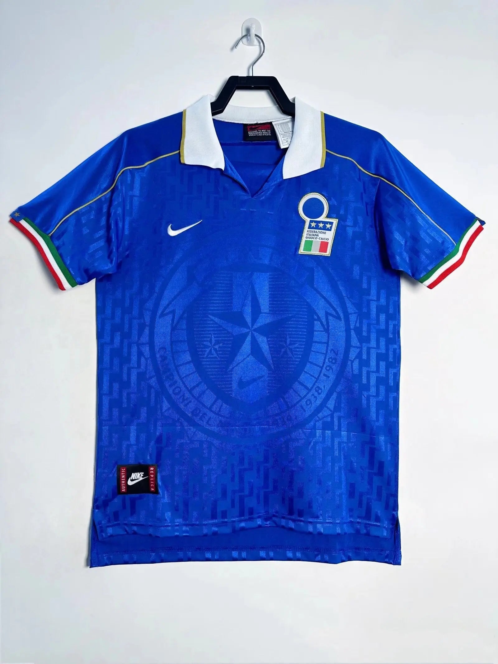 ITALY Retro Home Jersey 1995 image 0