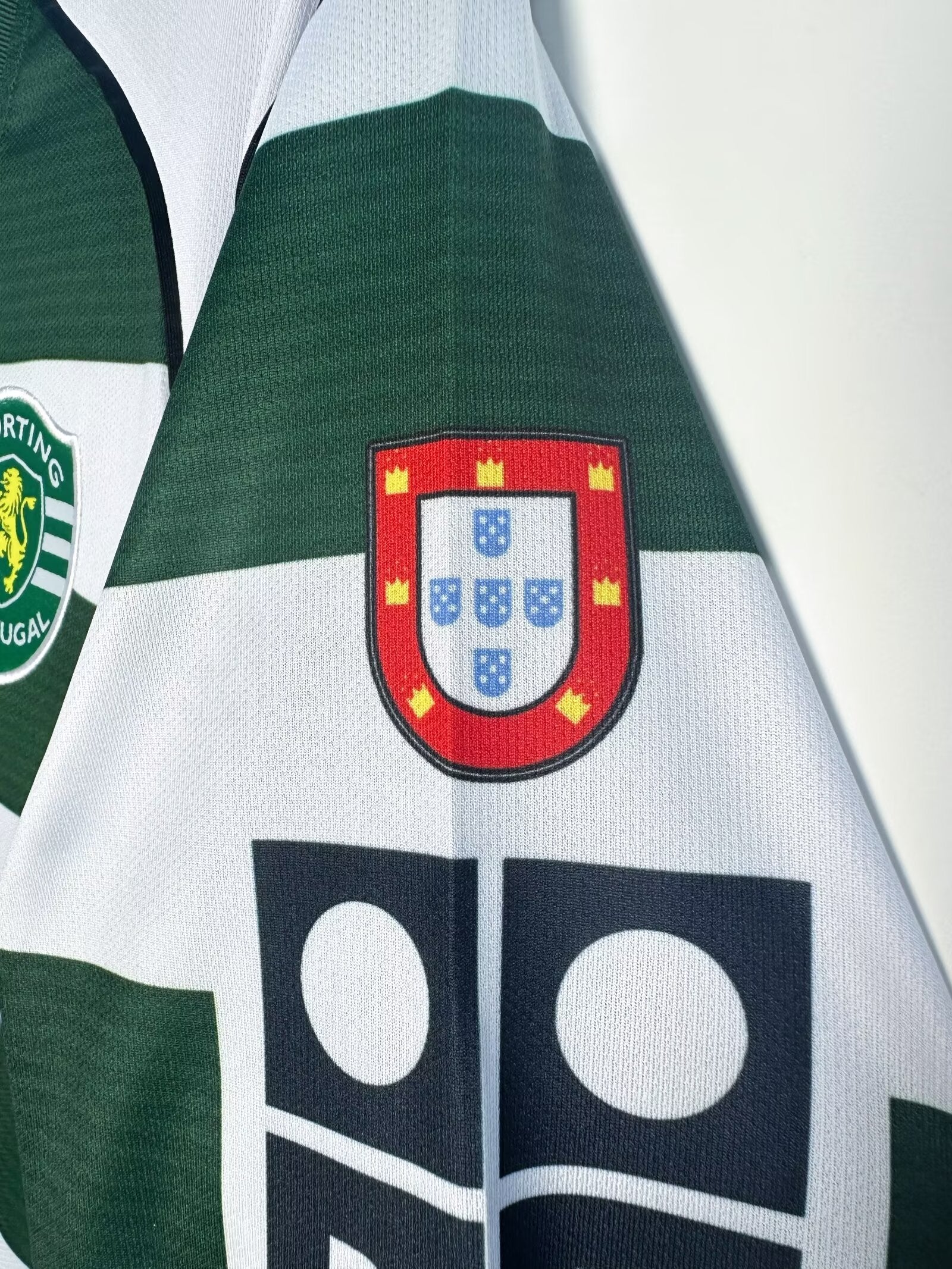 SPORTING LISBON Retro L/S Home Jersey 2001-03 image 5