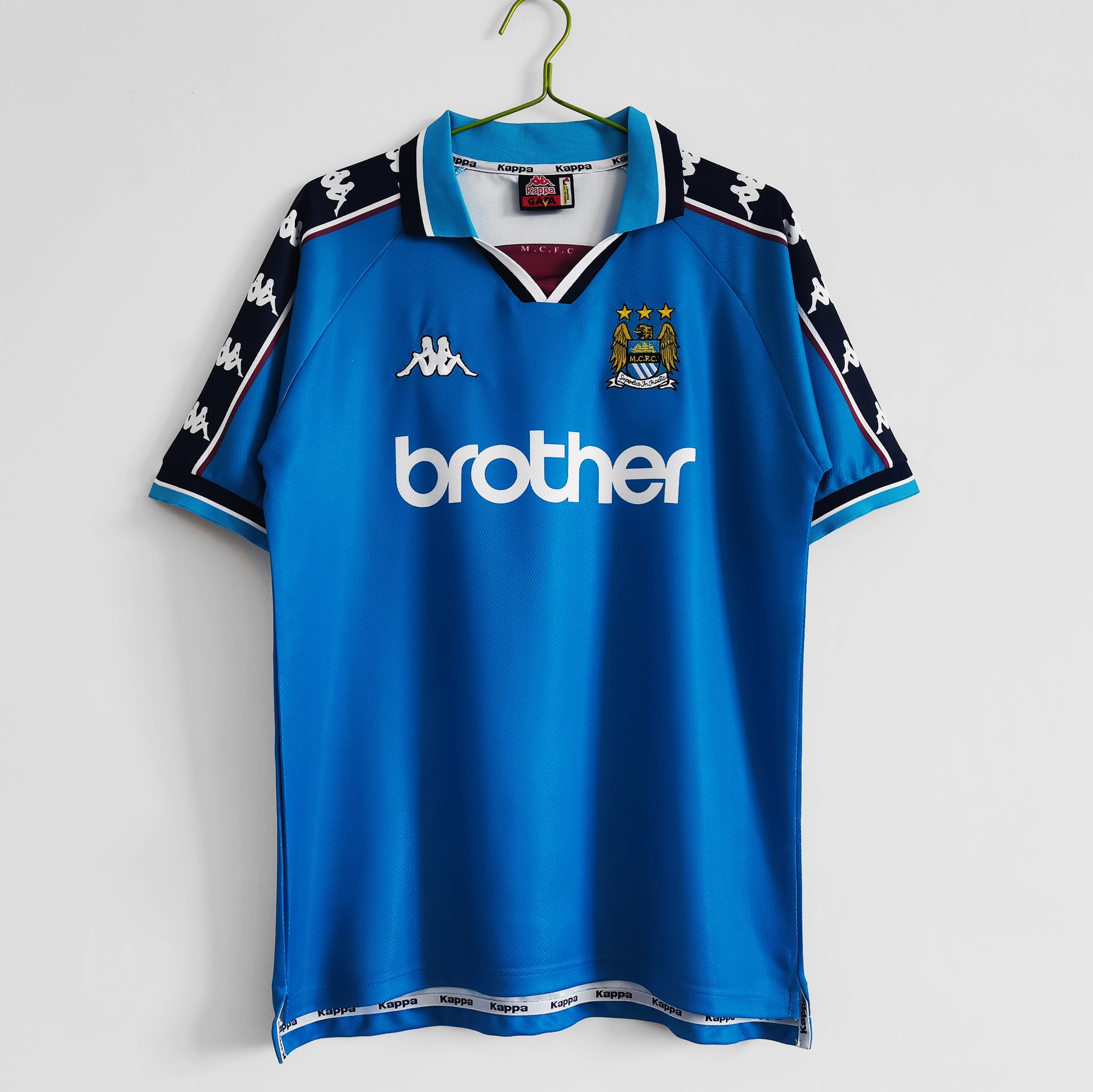 MANCHESTER CITY Retro Home Jersey 1997-98 image 0