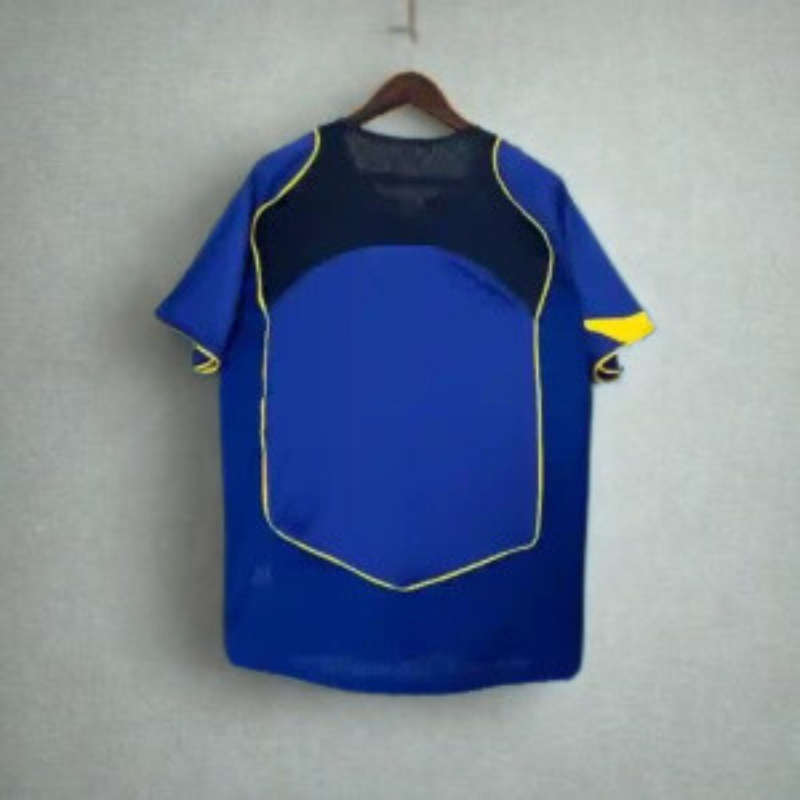 JUVENTUS Retro Away Jersey 2004 image 7