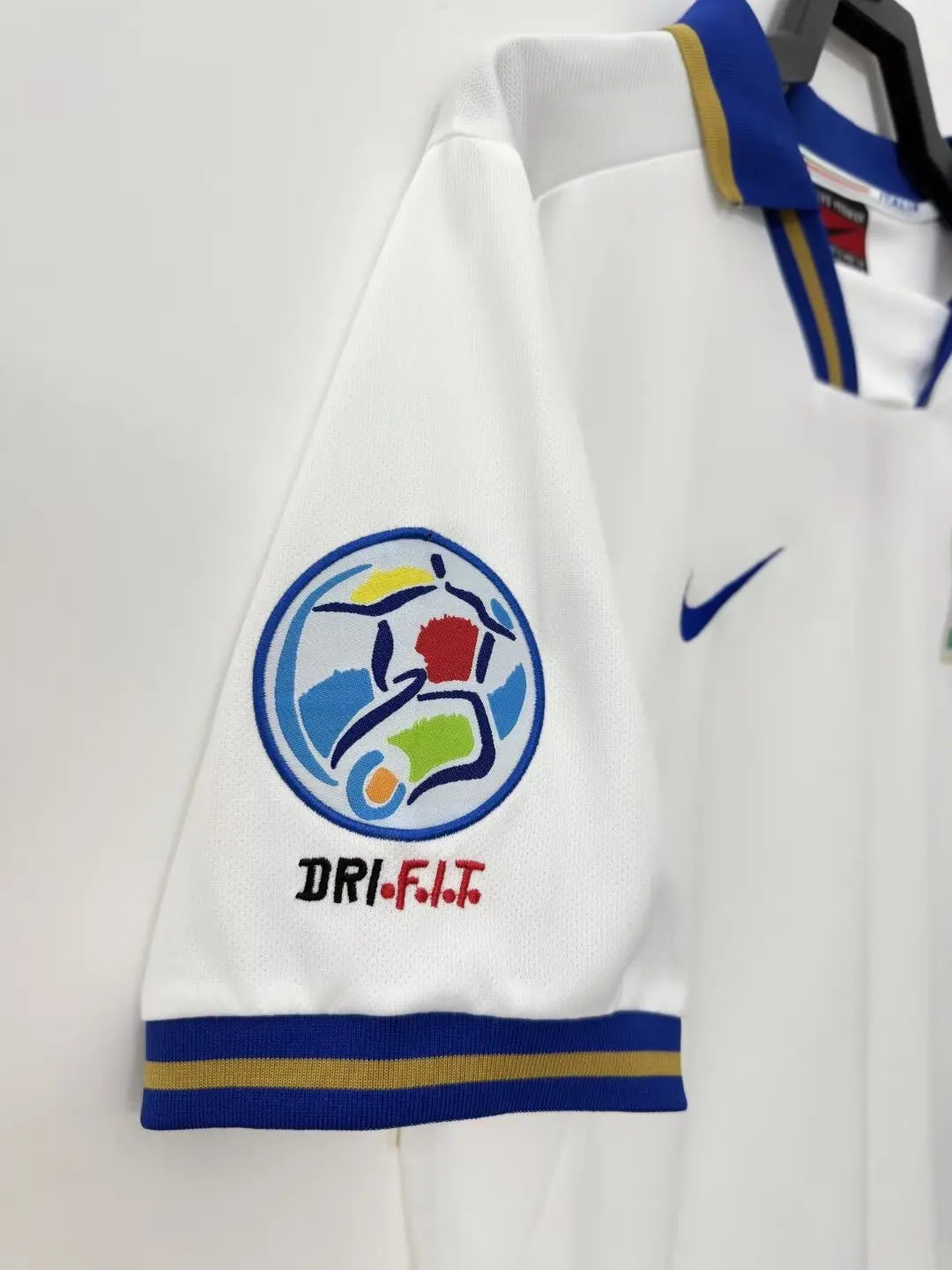 ITALY Retro Away Jersey-EURO 96 image 4