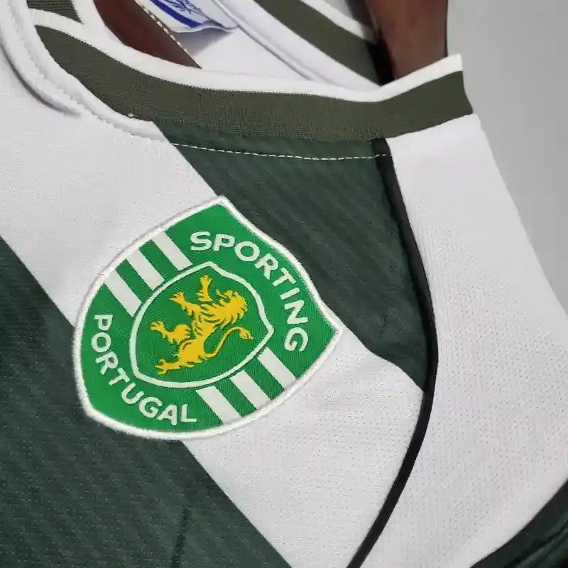 SPORTING LISBON Retrkms home Jersey  2001-03 image 4