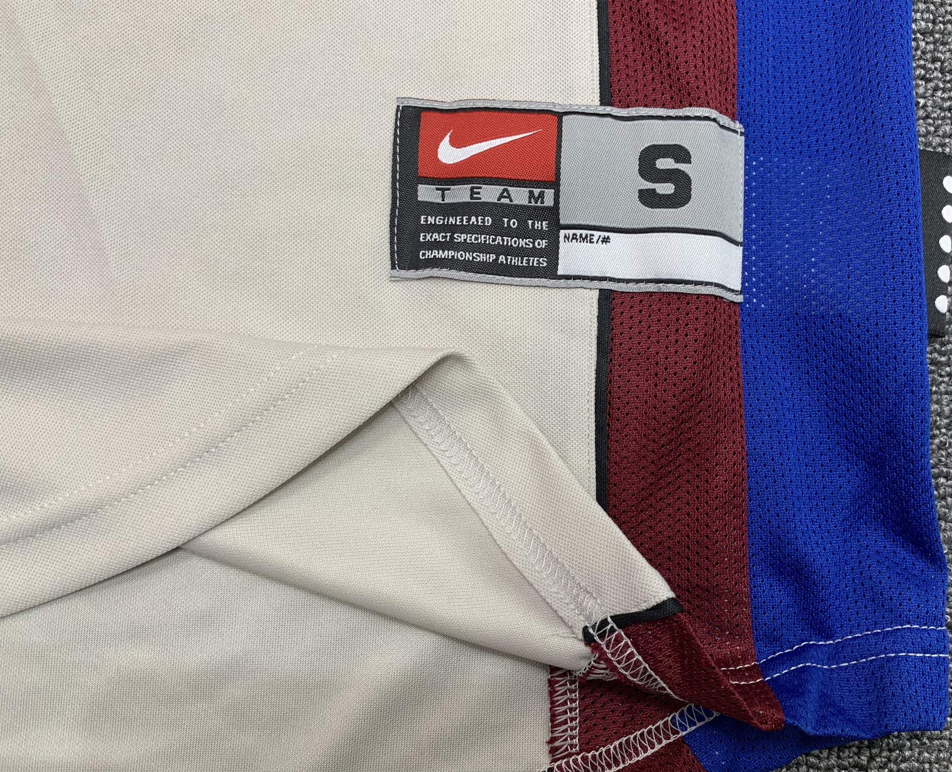 BARCELONA Retro Away Jersey  1998-99 image 3