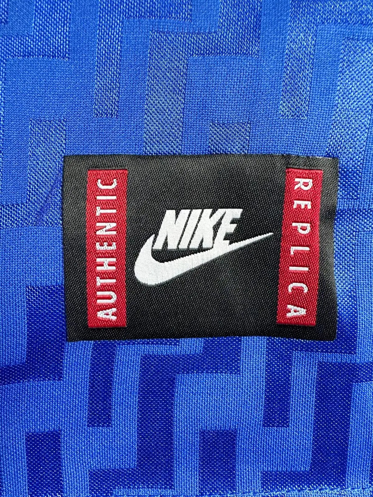 ITALY Retro Home Jersey 1995 image 2