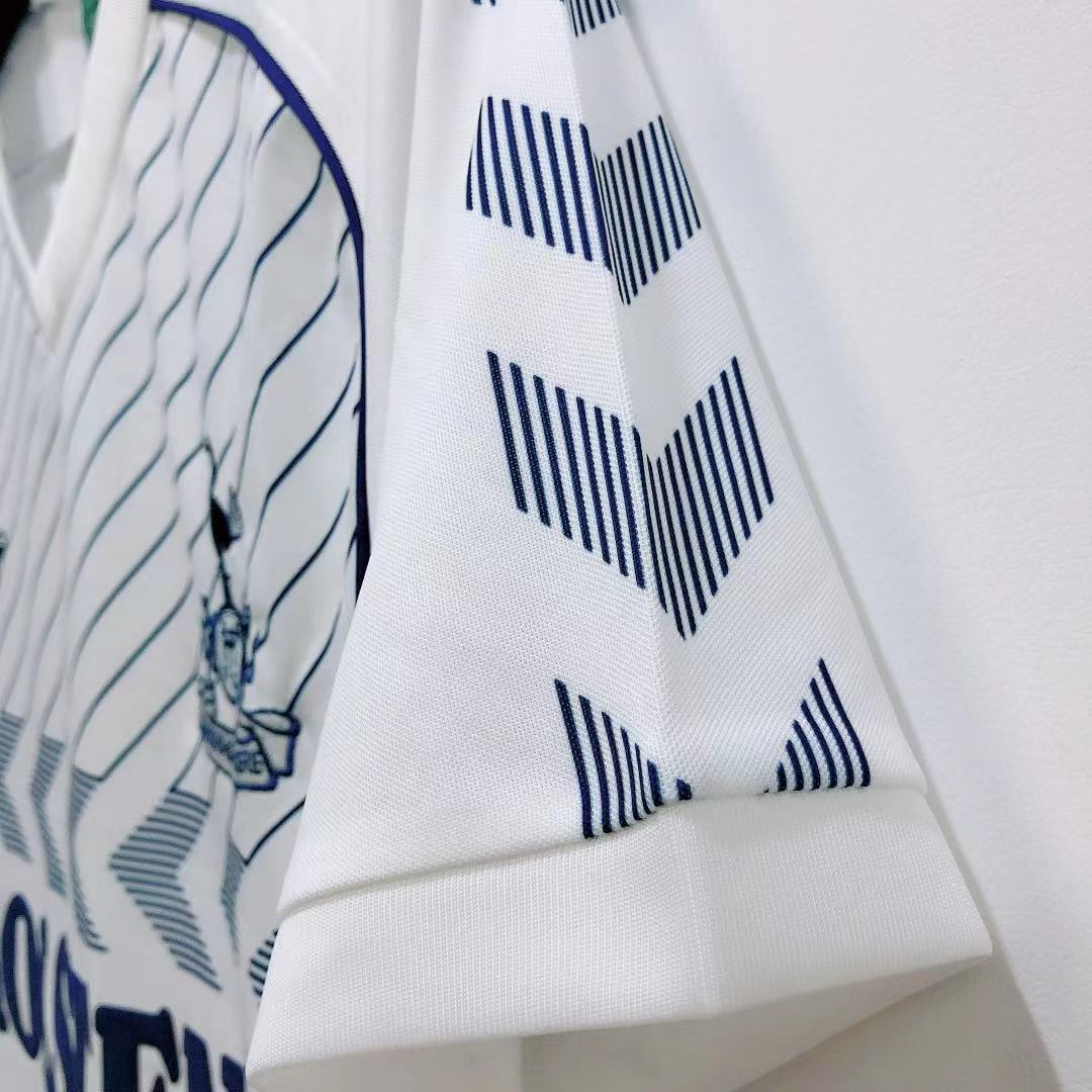 TOTTENHAM HOTSPUR Retro Home Jersey 1986 image 8