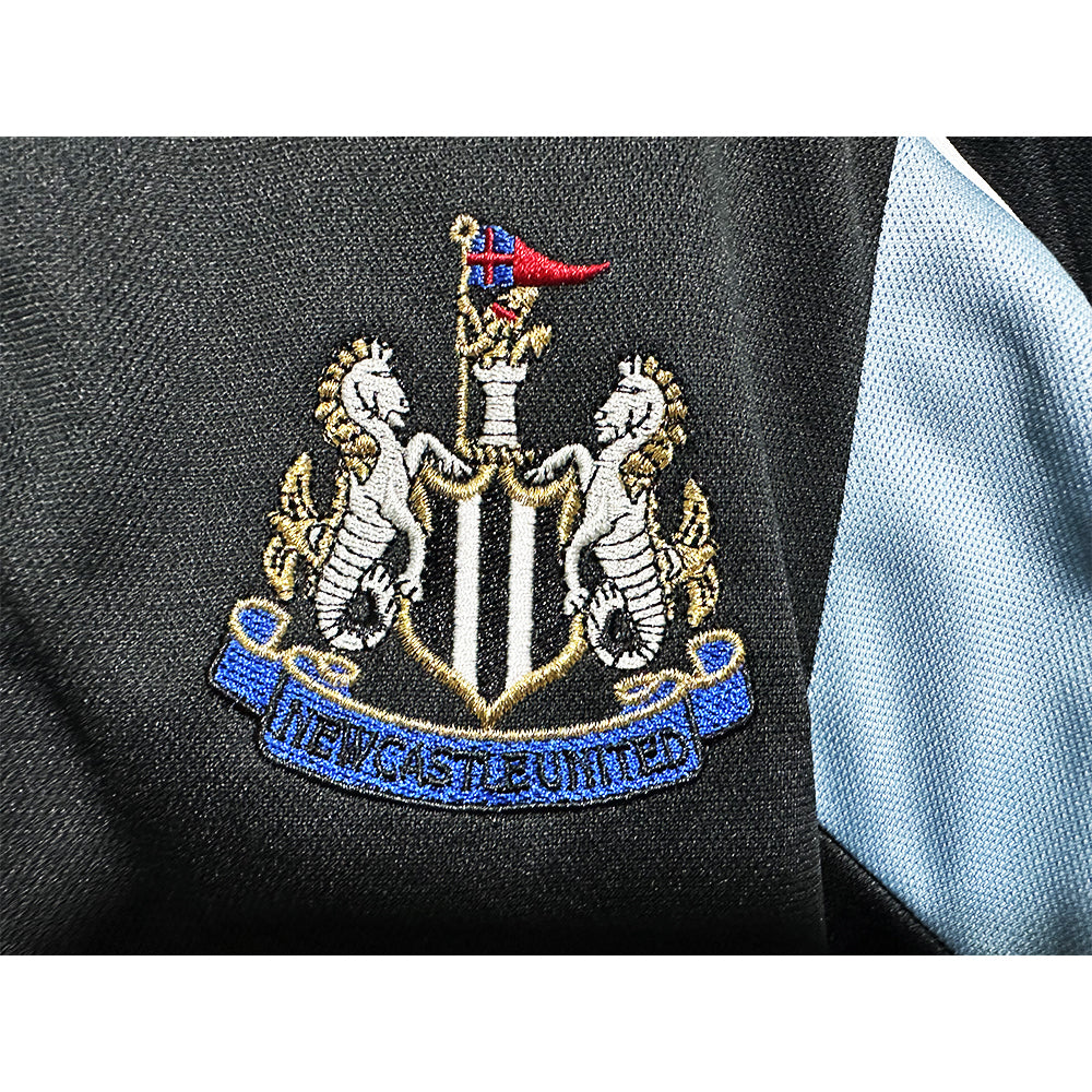 NEWCASTLE UNITED Retro Away Jersey 2000-01 image 2