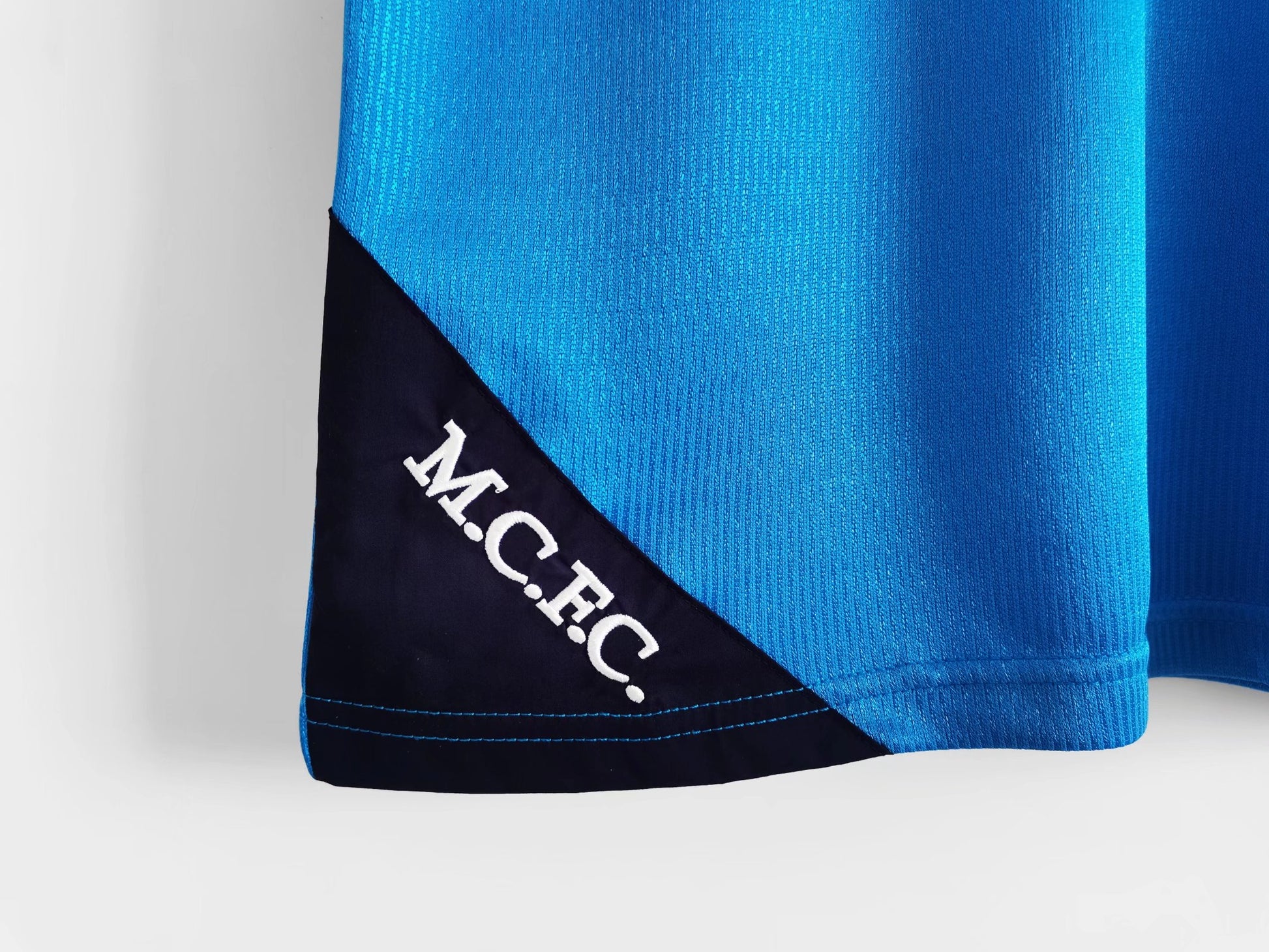 MANCHESTER CITY Retro Home Jersey 1999-01 image 8