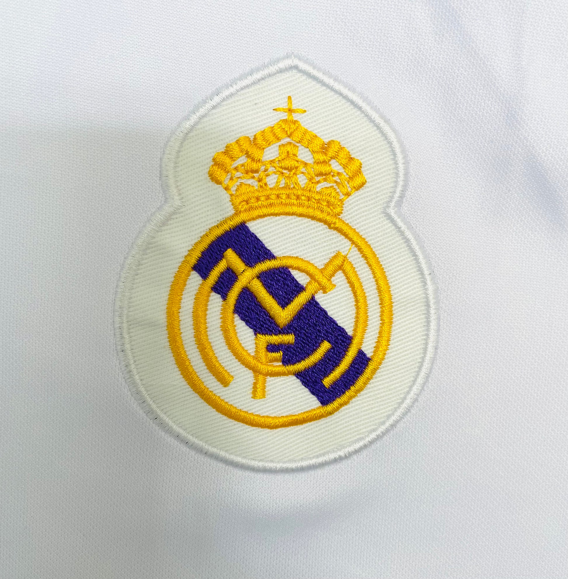 REAL MADRID Retro Home Jersey 1984-85 image 3