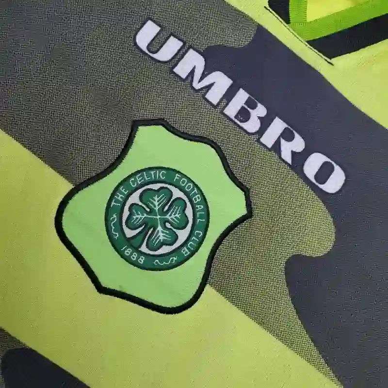 CELTIC FC Retro Away Jersey 1996-97 image 3