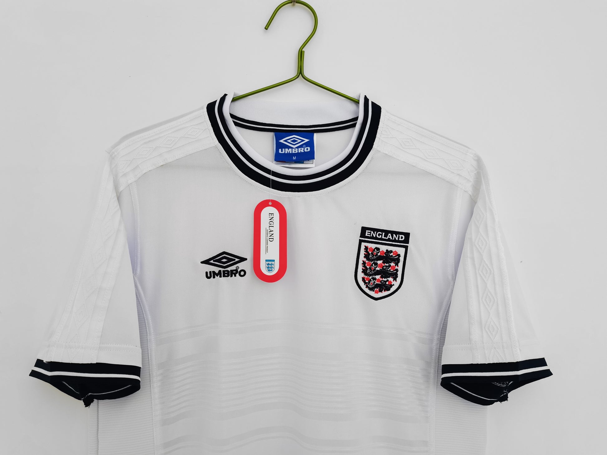 ENGLAND Retro Home Jersey 1999-2001 image 10