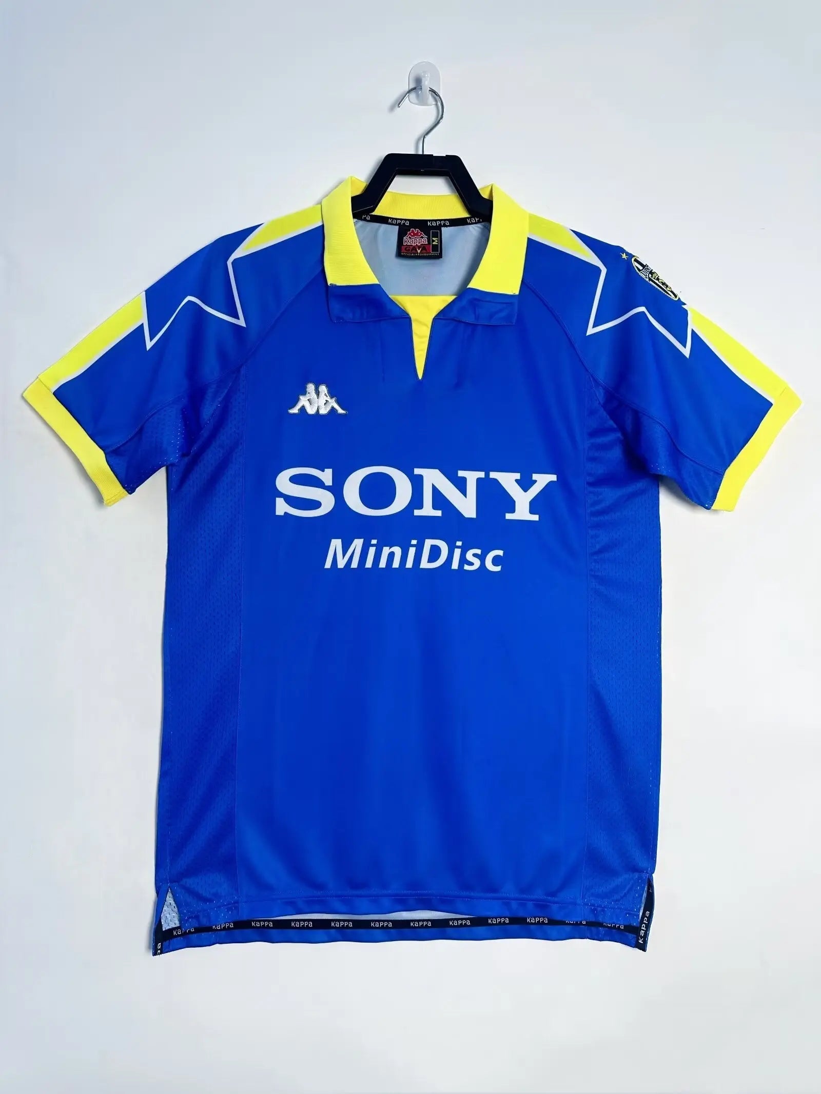 JUVENTUS Retro Away Jersey 1997-99 image 0