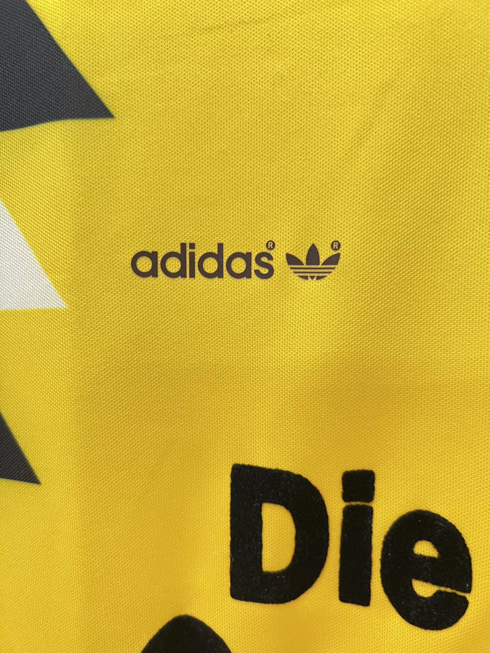 BVB Retro Home Jersey 1989-90 image 3