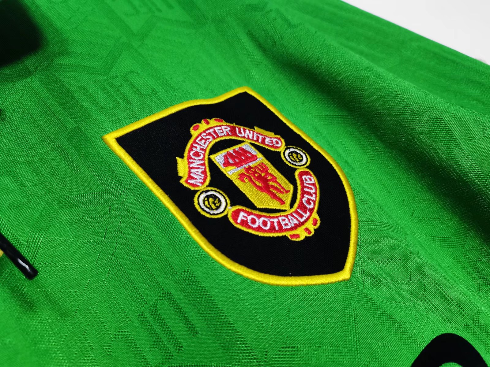 MANCHESTER UNITED RETRO L/S AWAY JERSEY 1992 image 5