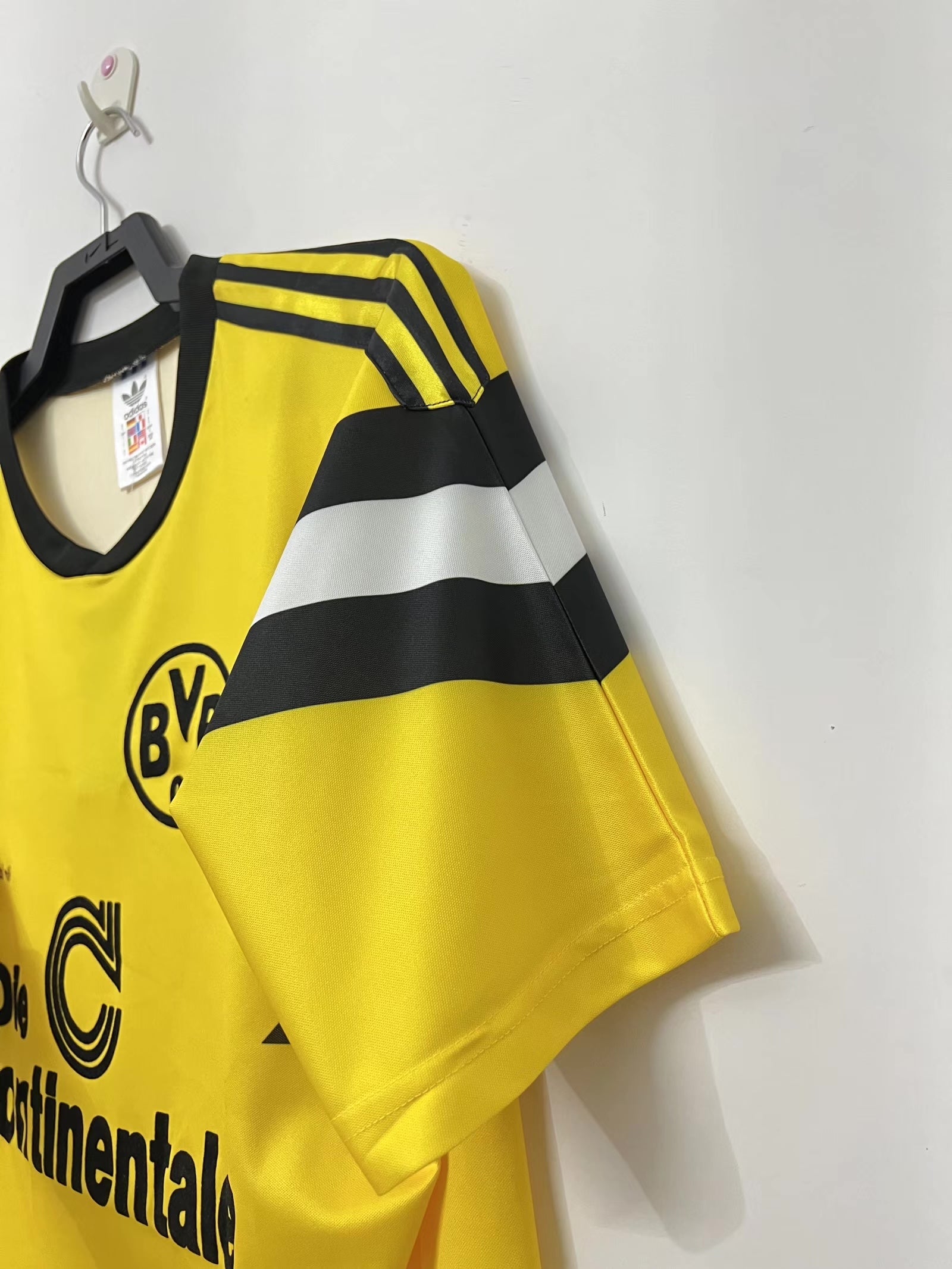 BVB Retro Home Jersey 1989-90 image 4