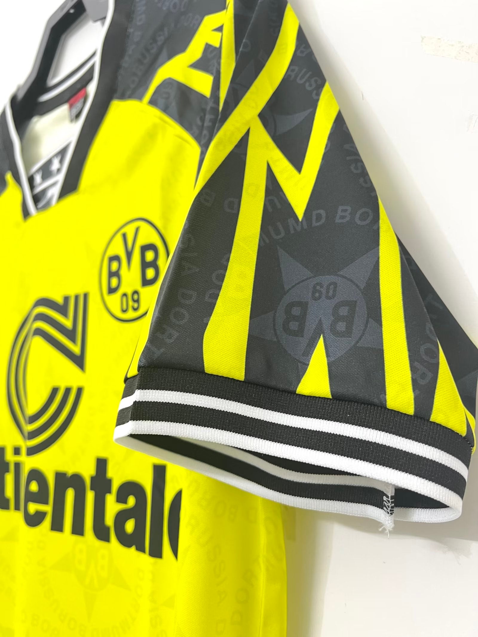 BVB Retro Home Jersey 1994-94 image 6